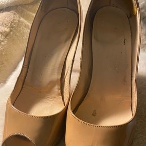 Nude Louboutins